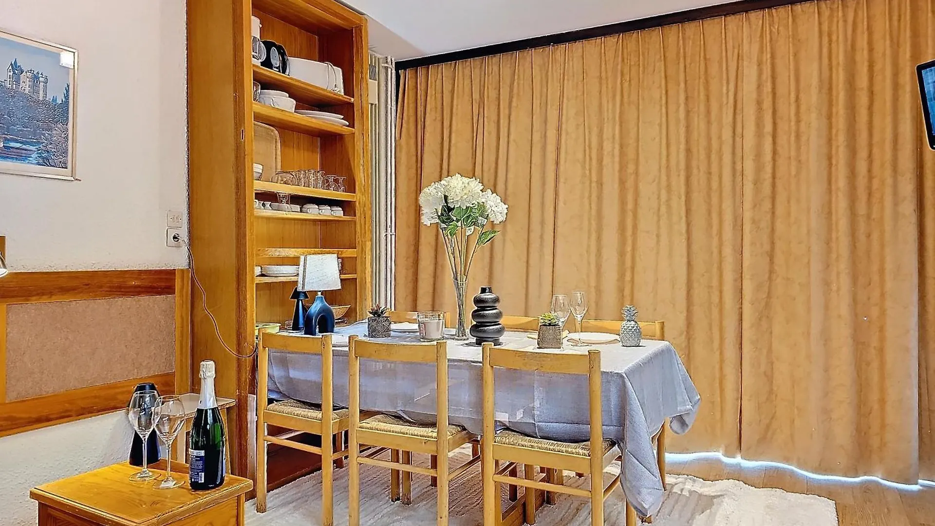 Apartment Courchevel 1650 - Ski Flat 7S05